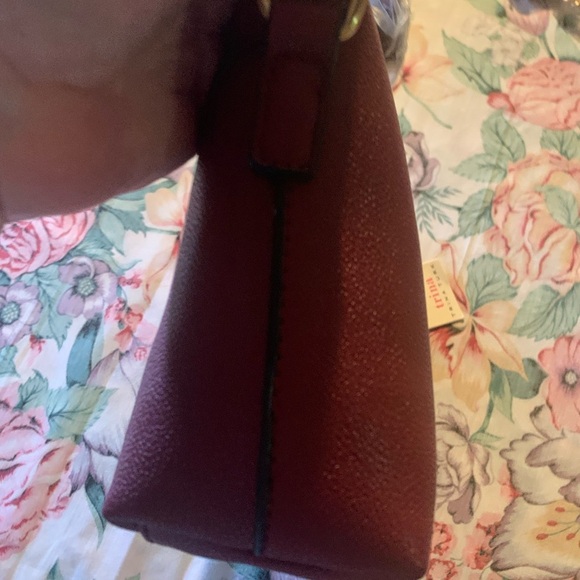 NWT Trina Women's Burgundy Crossbody Bag - Picture 3 of 8